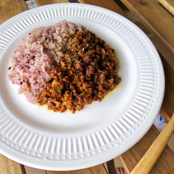 意外と簡単!スパイスから作るキーマカレー